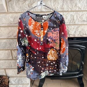 Colorful Women's Top with Floral Patterns XL
